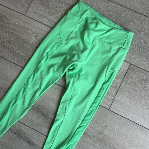 Gymshark butt shaping bright mint athletic leggings size xs - Picture 6 of 9